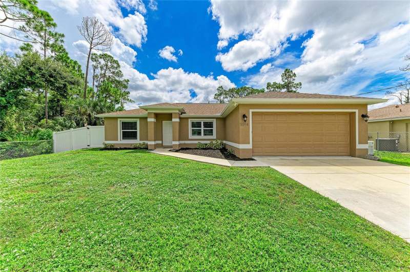 3 bedroom Single Family Residence at 5094 Sister Terrace, Port Charlotte Sub 06, North Port — photo 2