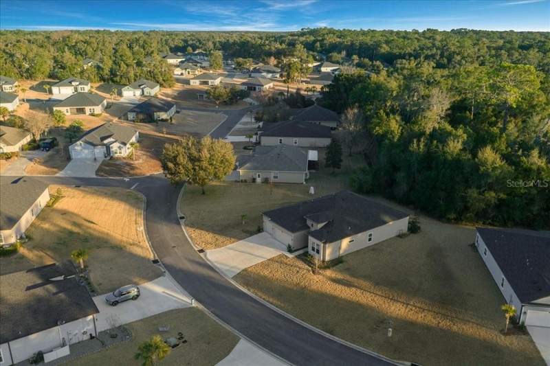 4 bedroom Single Family Residence at 19735 SW 77th Loop, Grand Park North, Dunnellon — photo 5