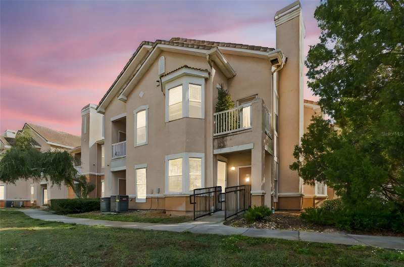 Villas CondosCondos for Sale in Tampa, FL