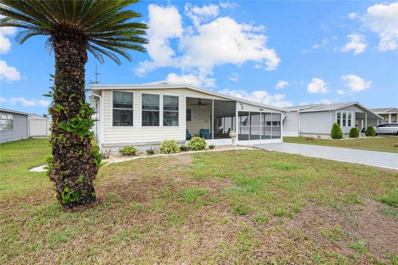 2 bedroom Manufactured Home at 36650 Dina Drive, Lake Betmar Estates, Zephyrhills — photo 2