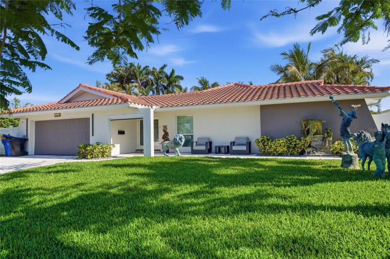3 bedroom Single Family Residence at 3874 48th Avenue, Maximo Moorings, St Petersburg — photo 2