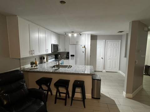 8423 Edgewater Place Boulevard, Tampa FL - photo 9 of 21