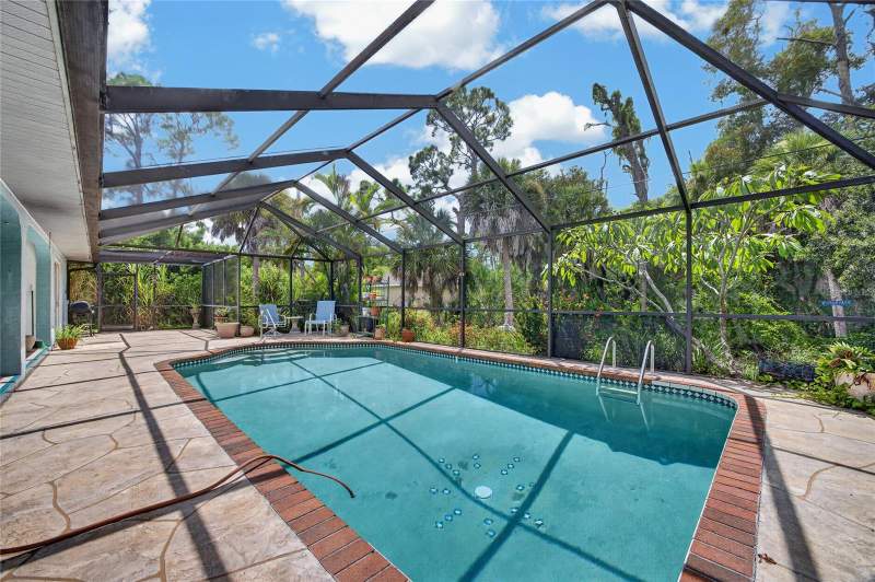 3 bedroom Single Family Residence at 3501 Conmore Street, Port Charlotte Sec 008, Port Charlotte — photo 4