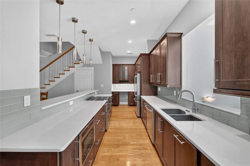 2 bedroom Condominium at 125 NE 4th Street #38, Regents Park Condo Ph II, Gainesville — photo 3