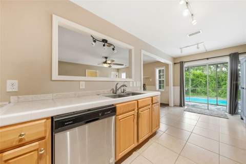 112 E Gardenia Street, Howey In The Hills FL - photo 11 of 47
