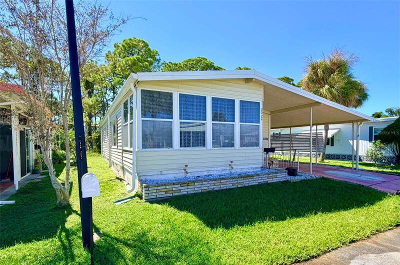 2 bedroom Mobile Home at 2224 Ca D Oro Drive, Venetian Estates, Sarasota — photo 2