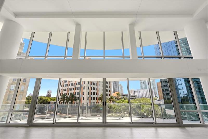 4 bedroom Condominium at 400 Central Avenue #407, 400 Central, St Petersburg — photo 2