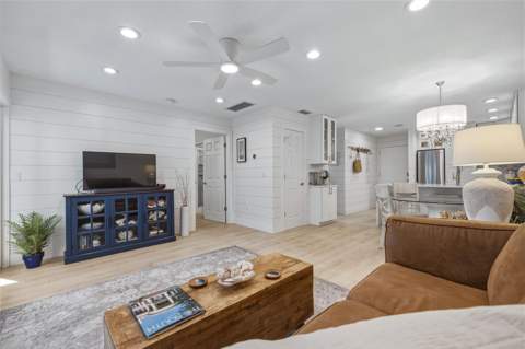 230 Medallion Boulevard #F, Madeira Beach FL - photo 15 of 33