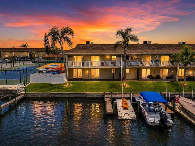 Bay Pointe Condo
