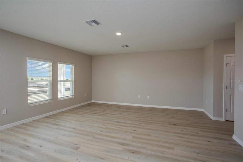 5 bedroom Single Family Residence at 9062 Belleview Forest Pass, Pasadena Ridge, Dade City — photo 3