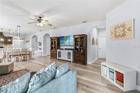 15518 Fountain Cove Court, Winter Garden FL - photo 18 of 64