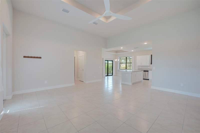 4 bedroom Single Family Residence at 16467 Tonawanda Drive, Punta Gorda Isles Sec 16, Punta Gorda — photo 4