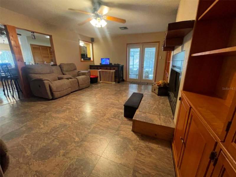 3 bedroom Single Family Residence at 17530 SE Highway 452, Umatilla, Umatilla — photo 4