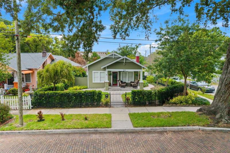 3 bedroom Single Family Residence at 900 E PINE STREET, FISHBACK ADD, ORLANDO — photo 1