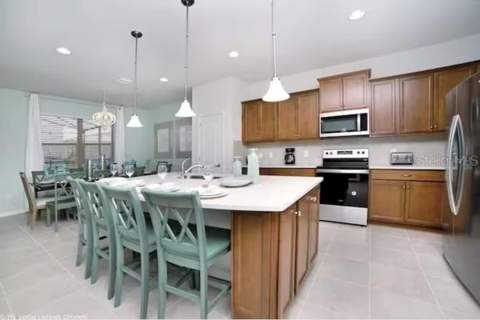 8933 Prague Way, Kissimmee FL - photo 7 of 35