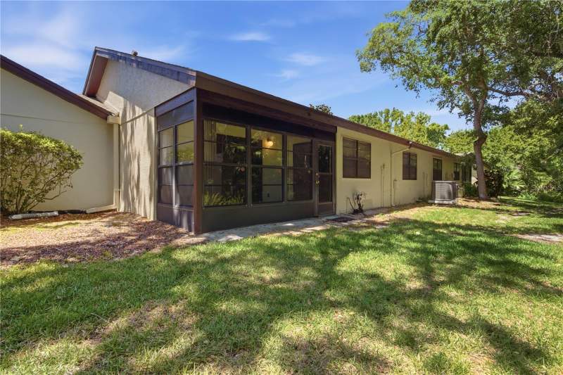 3 bedroom Villa at 2909 Fig Court, Strathmore Gate-East, Palm Harbor — photo 2