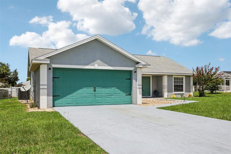 3 bedroom Single Family Residence at 5705 SW 89th Place, Majestic Oaks Fourth Add, Ocala — photo 2