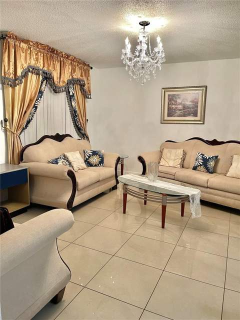 3979 SW Queen Anne Drive, Orlando FL - photo 9 of 10