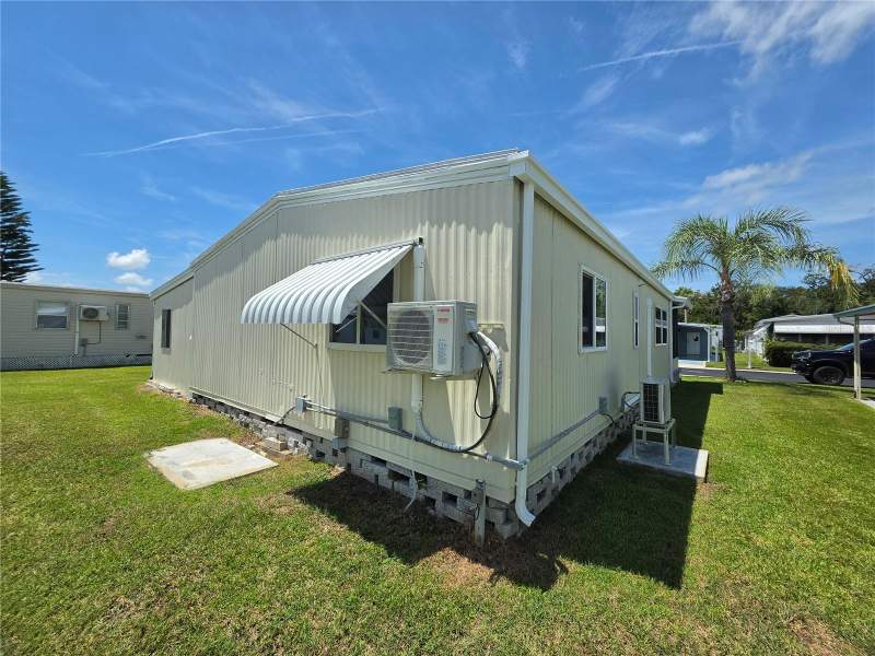 2 bedroom Manufactured Home at 10924 Heritage Drive, Senate Manor Unrec, Port Richey — photo 5
