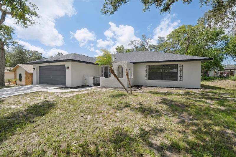 3 bedroom Single Family Residence at 8081 Wooden Drive, Forest Oaks, Spring Hill — photo 3