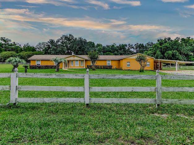 5 bedroom Single Family Residence at 3105 SE 29th Boulevard, Live Oak Acres, Gainesville — photo 2