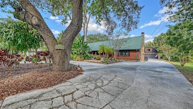 4 bedroom Single Family Residence at 10604 Oak Run Drive, Braden Pines Unit II, Bradenton — photo 4