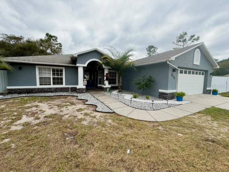 4 bedroom Single Family Residence at 8210 Mackinaw Road, Royal Highlands, Weeki Wachee — photo 2