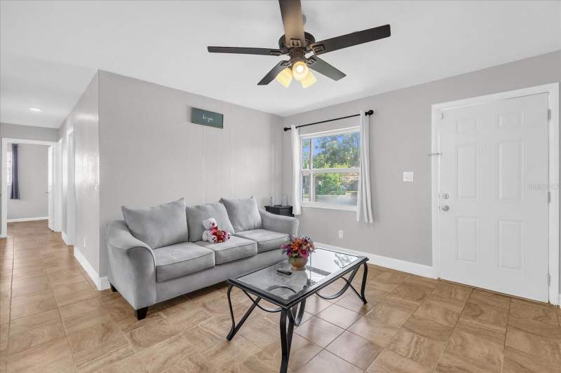 3 bedroom Single Family Residence at 5390 Botany Court, Malibu Groves Ninth Add, Orlando — photo 4