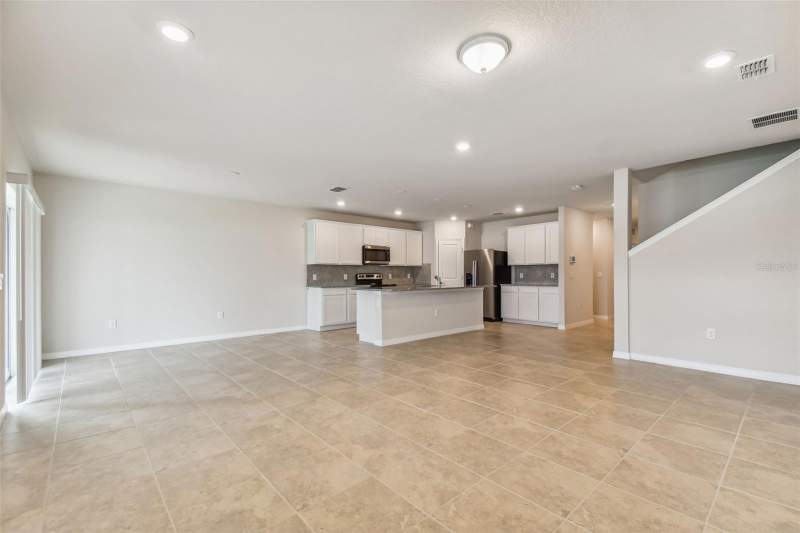 5 bedroom Single Family Residence at 13718 Evergreen Valley Drive, Spencer Glen North, Riverview — photo 2