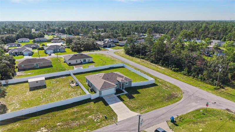 4 bedroom Single Family Residence at 17199 SW 43rd Court, Marion Oaks, Ocala — photo 4