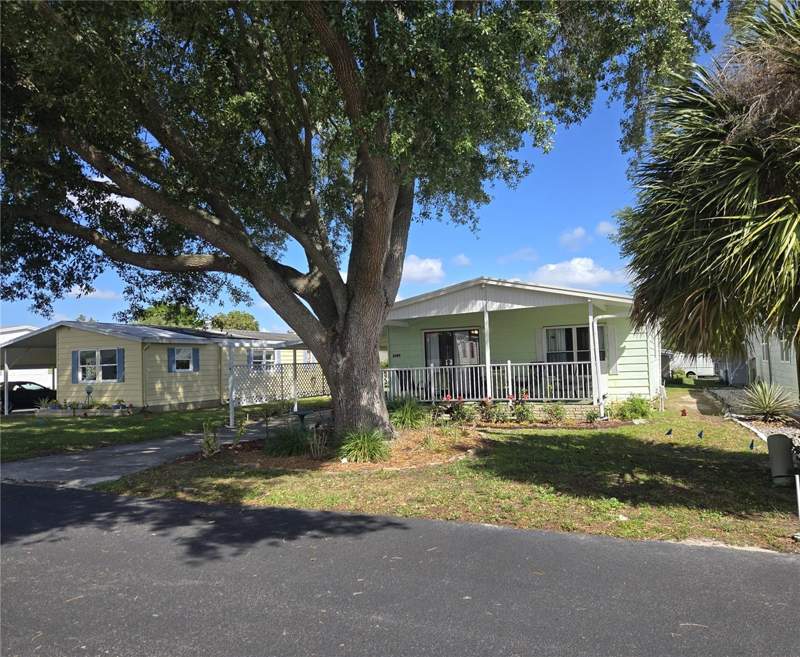 2 bedroom Manufactured Home at 6309 Grove Pointe Drive, Garden Grove Oaks, Winter Haven — photo 3