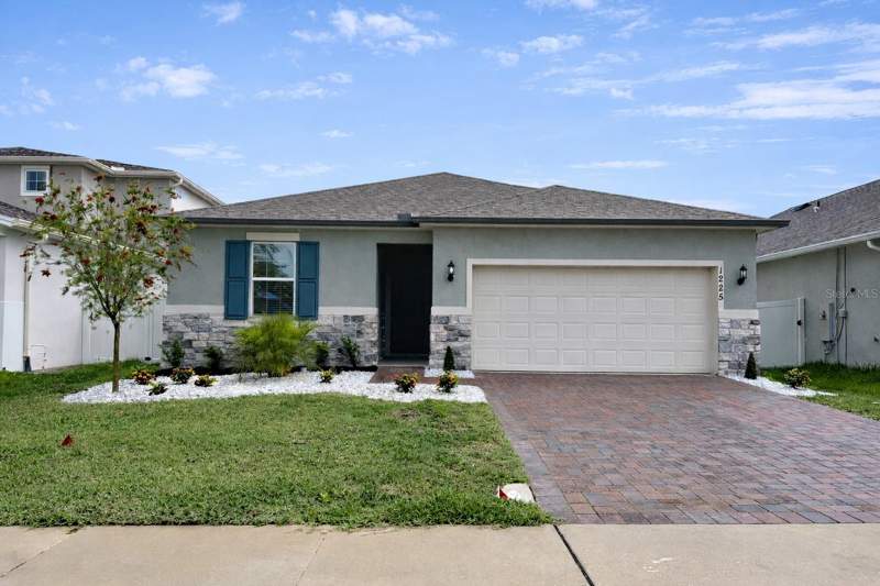 1225 FOX HEDGE LANE home for sale in Prairie Oaks