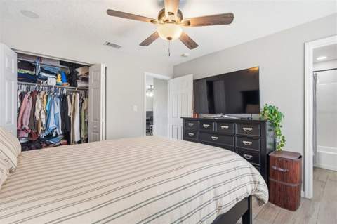 4725 Coquina Key Drive #D, St Petersburg FL - photo 17 of 49