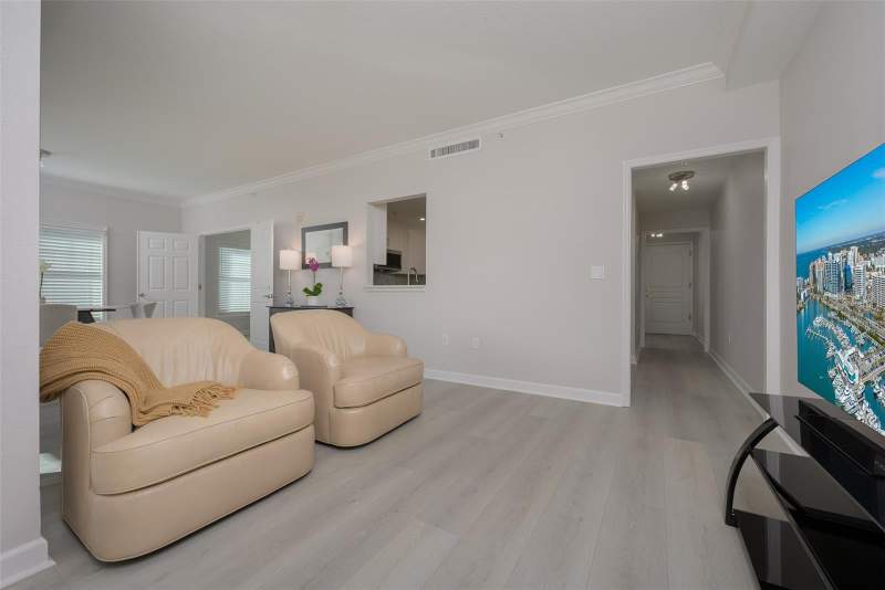 2 bedroom Condominium at 750 N Tamiami Trail #314, Renaissance 1, Sarasota — photo 5