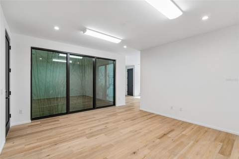 94 W Davis Blvd., Tampa FL - photo 16 of 99