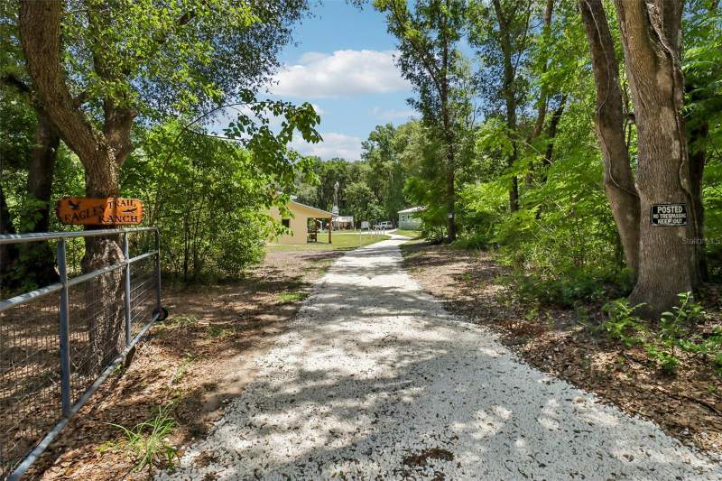 3 bedroom Single Family Residence at 16161 SE 137th Court, South Lake Weir, Weirsdale — photo 2