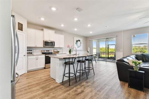10741 Charlotte Drive, Parrish FL - photo 10 of 83