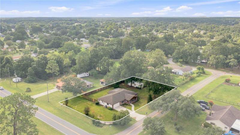 3 bedroom Single Family Residence at 10655 SW 66th Terrace, Oak Manor I, Ocala — photo 4