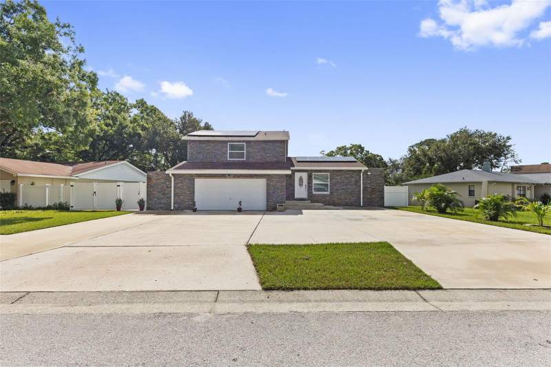 5408 PENTAIL CIRCLE home for sale in Sugarwood Grove