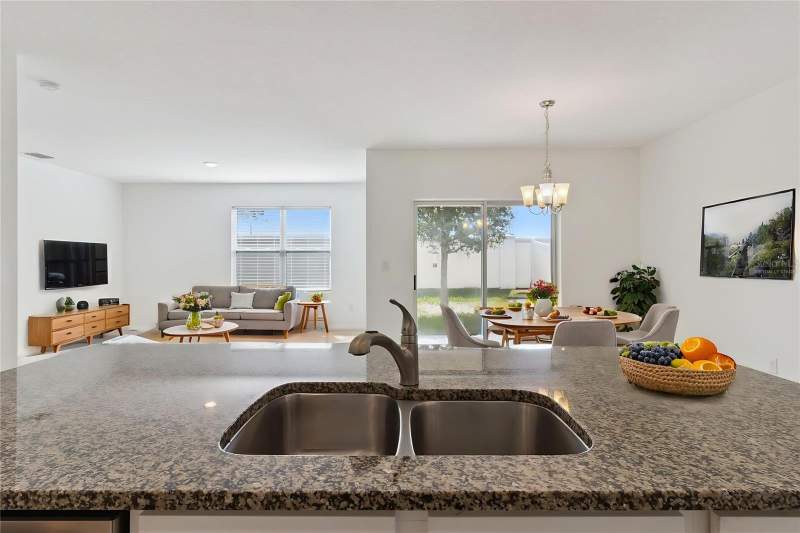 4 bedroom Single Family Residence at 2487 White Lilly Drive, Murano At Westside, Kissimmee — photo 3
