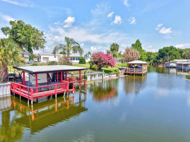 2 bedroom Mobile Home at 34312 Carl Road, Western Shores 2nd Add, Leesburg — photo 3