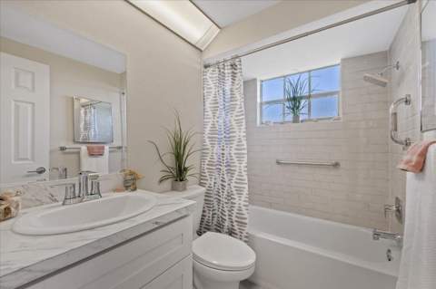 4347 Summersun Drive, New Port Richey FL - photo 19 of 43
