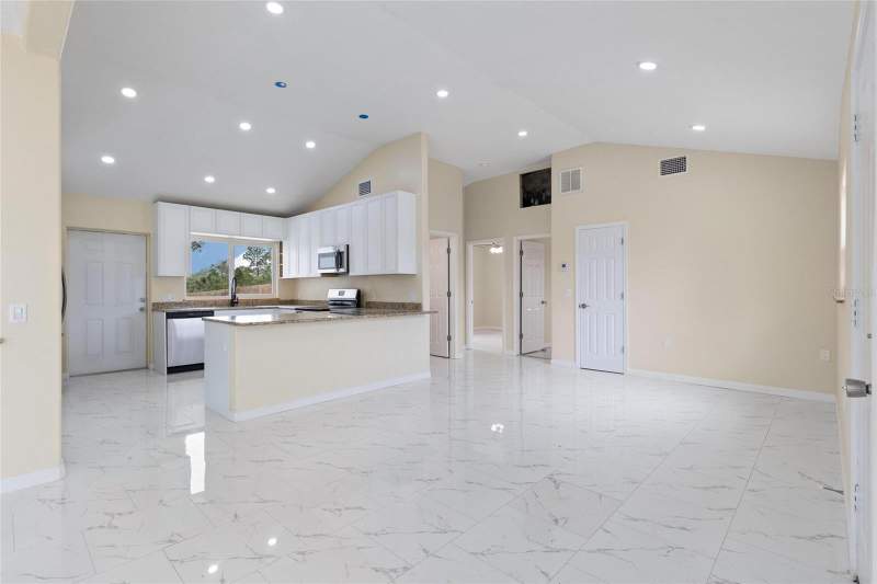 4 bedroom Single Family Residence at 743 Bayshore Drive, Fergusons Estates, Tarpon Springs — photo 5
