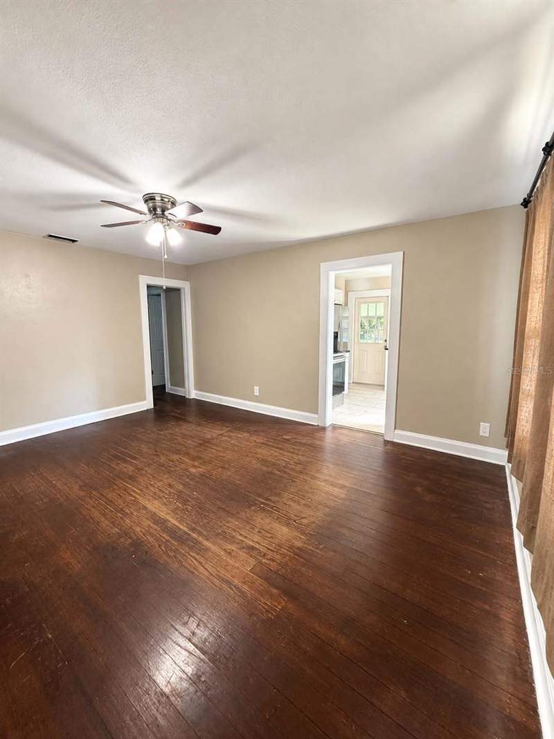 3 bedroom Single Family Residence at 230 E Polk Avenue, L.J. Johnson Subdivision, Lake Wales — photo 4