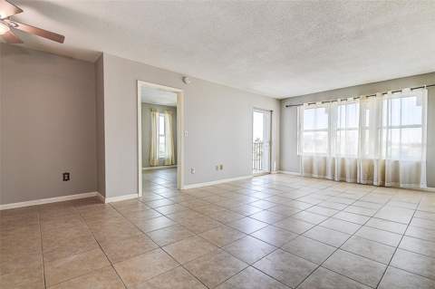 5220 Brittany Drive #509, St Petersburg FL - photo 12 of 38