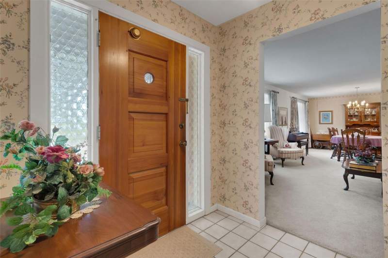 4 bedroom Single Family Residence at 402 Aberdeen Court, Greenbriar, Lakeland — photo 2