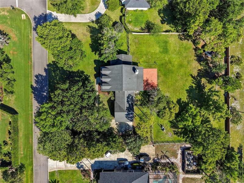 5 bedroom Single Family Residence at 761 N Belfast Place, Killaloe By The Lake, Chuluota — photo 4