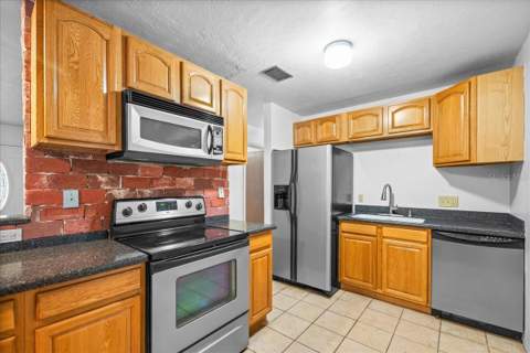 6205 NW 26th Terrace, Gainesville FL - photo 11 of 29