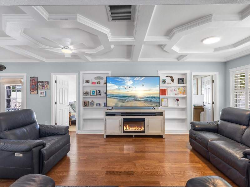 4 bedroom Single Family Residence at 118 Live Oak Lane, Harbor Bluffs Sec 1, Largo — photo 4