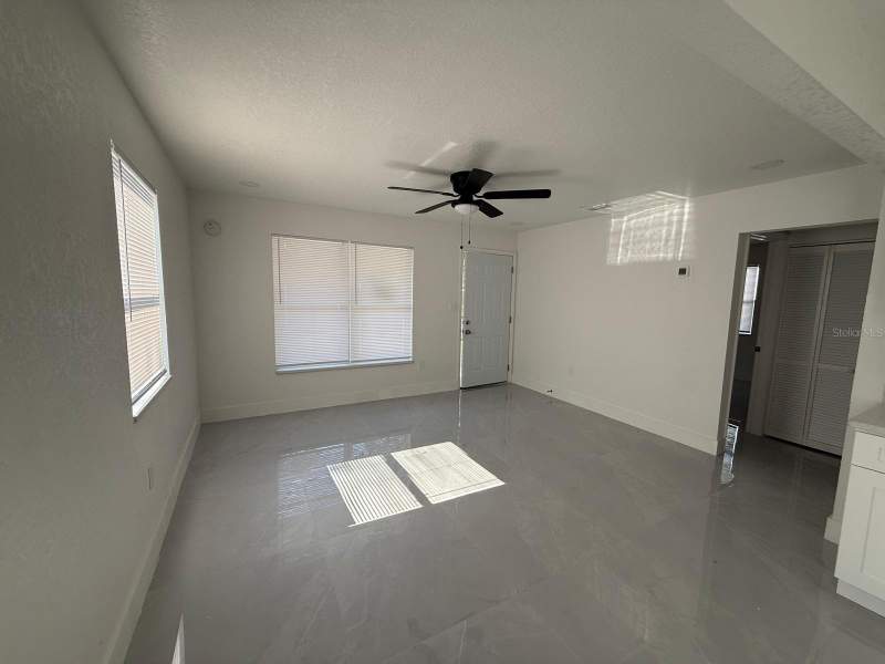 4 bedroom Single Family Residence at 427 40th Avenue, Bayou View, St Petersburg — photo 4